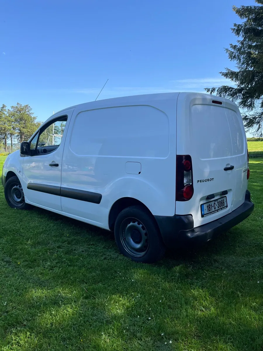 181 Peugeot partner - Image 4