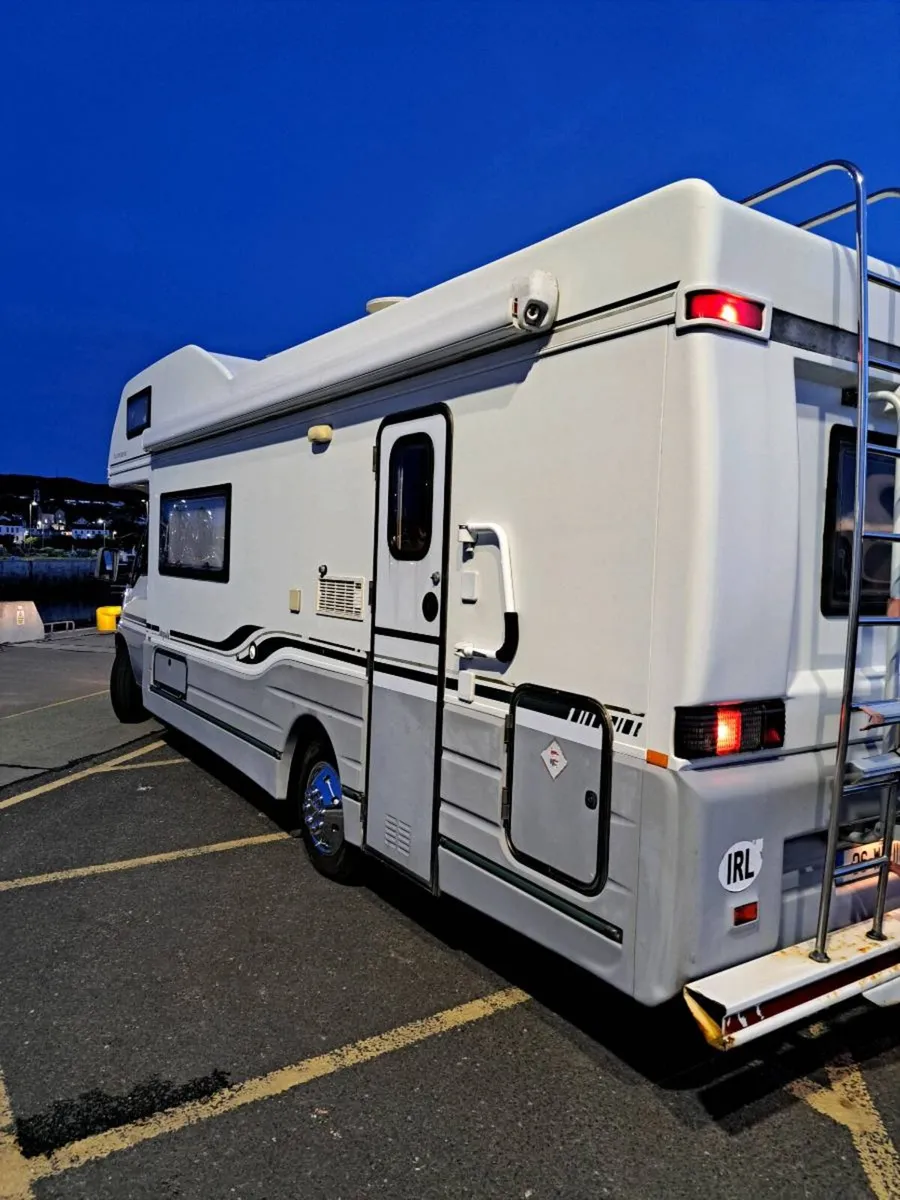 Motorhome - Image 3