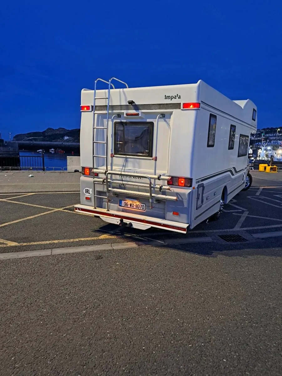 Motorhome - Image 4