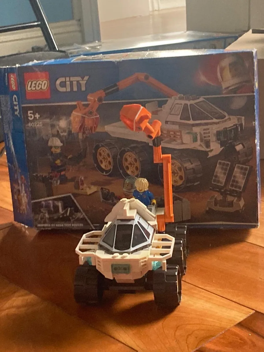 Lego City - Mars Mission Rover - 60225 - Image 2
