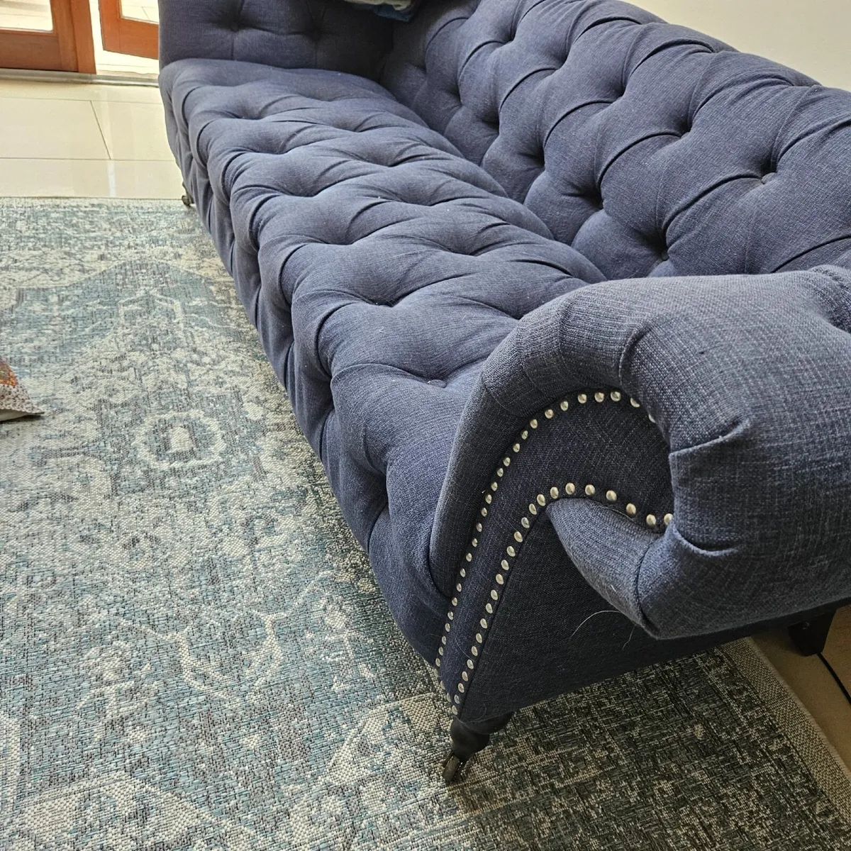 Couch - Image 2