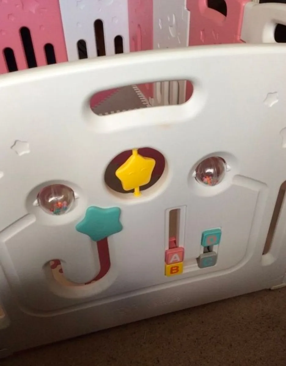 playpen - Image 2