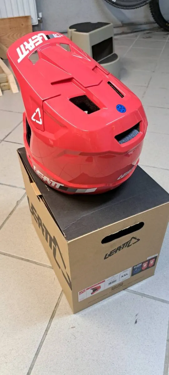 Mtb Helmet - Image 4