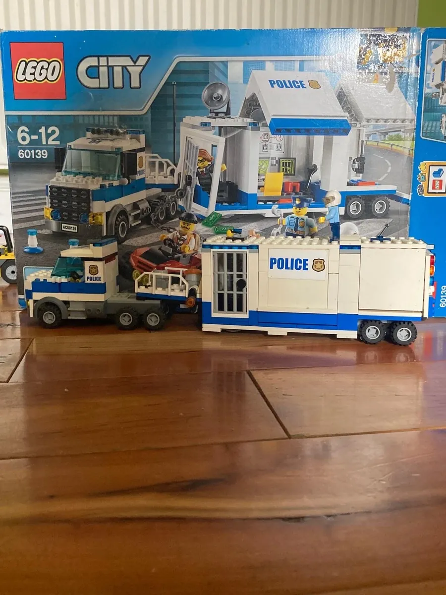 Lego City - 60139 - Mobile Command Centre - Image 3