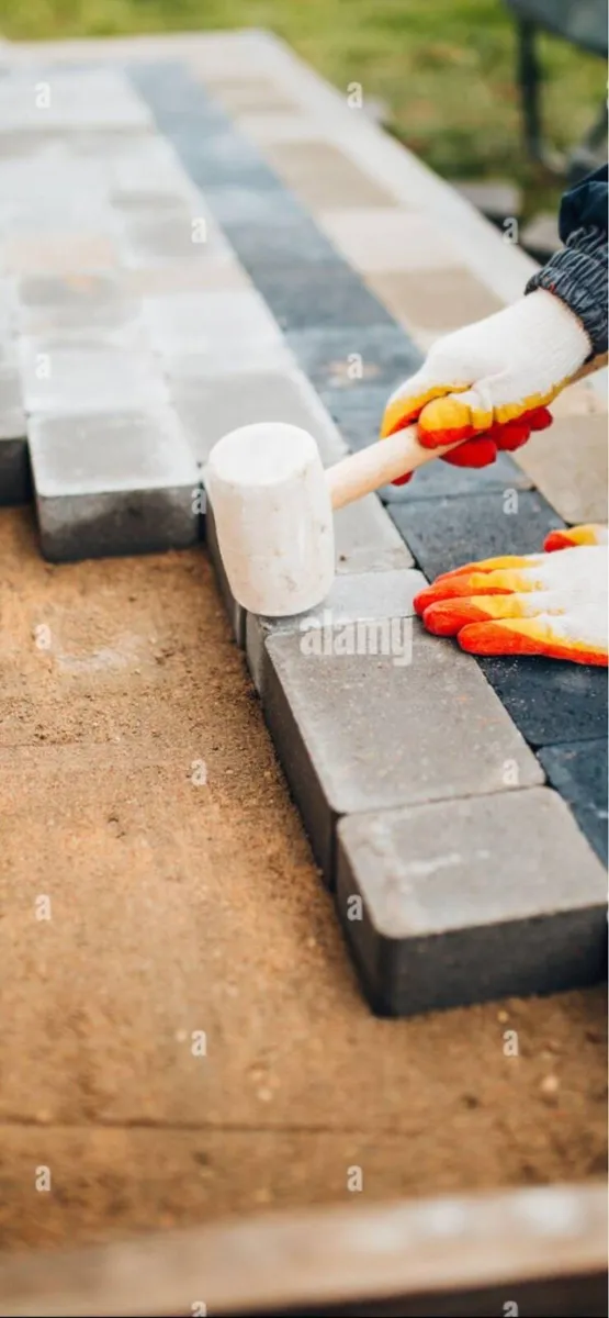 GROUND WORKERS REQUIRED - Image 3