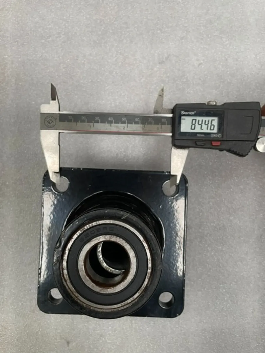 HOUSING WITH BEARINGS FOR FINISGING MOWER - Image 2