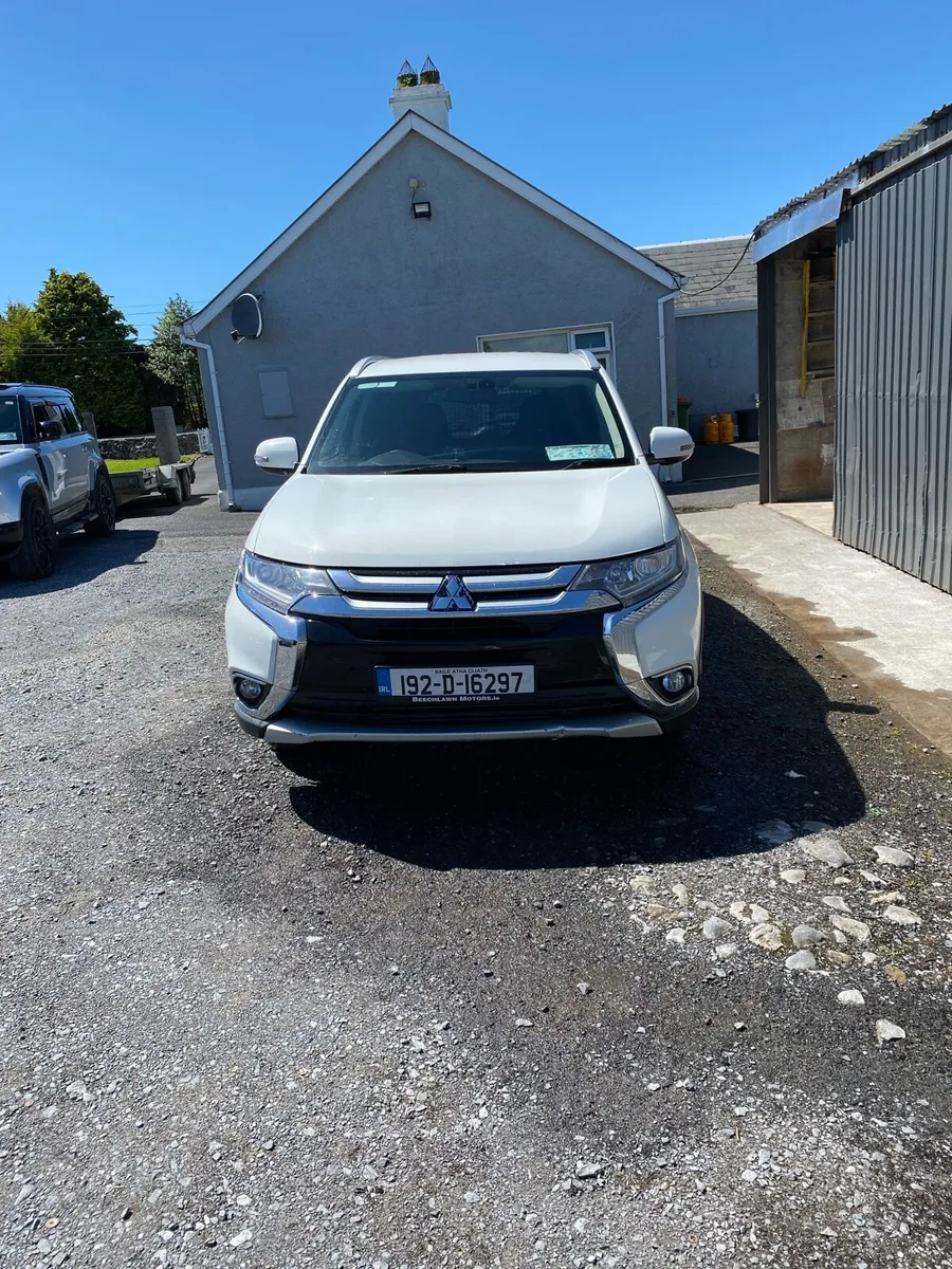 Commercial Mitsubishi outlander - Image 1