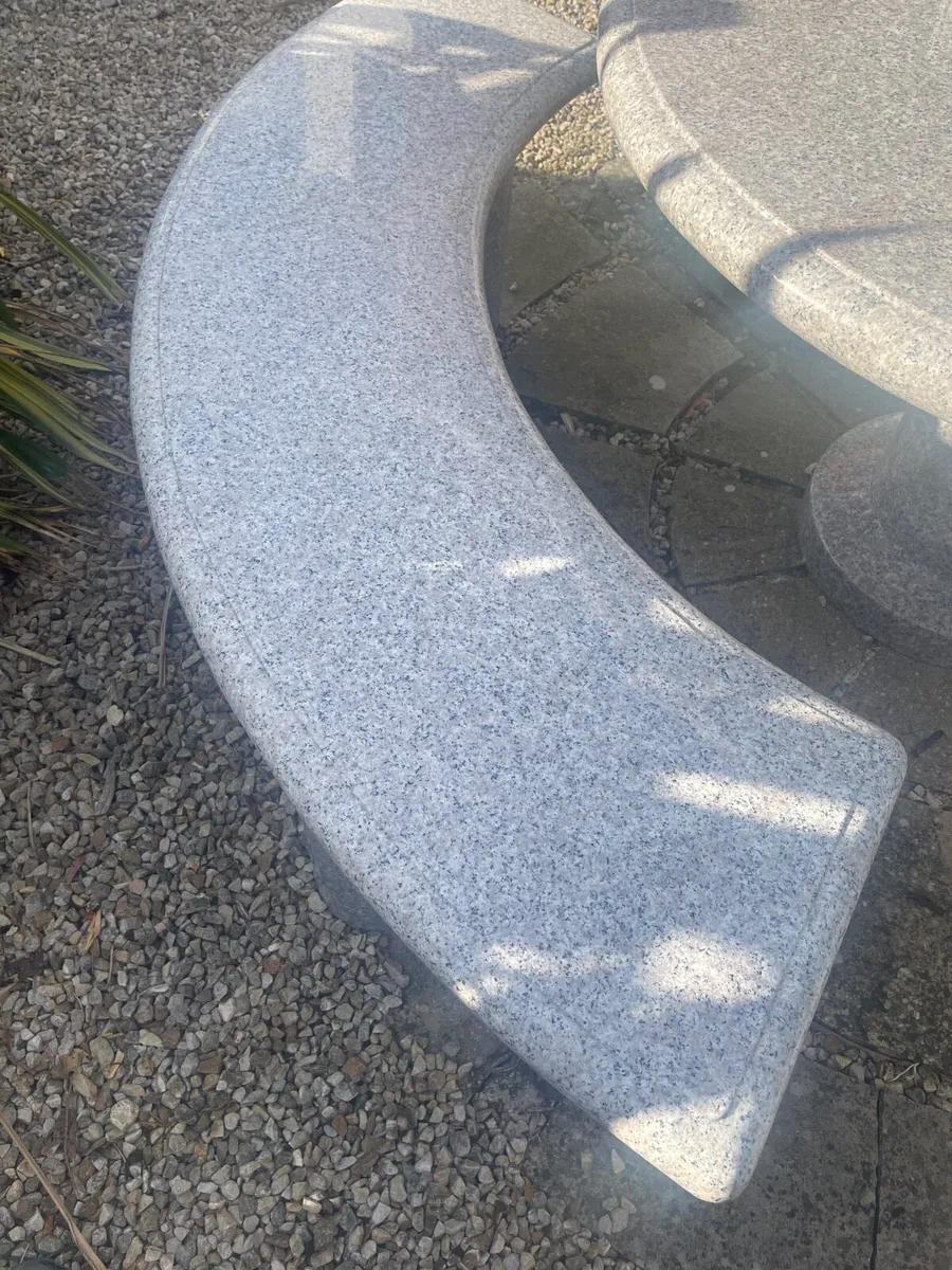 Granite outdoor set - Image 3