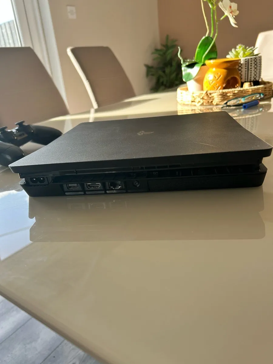 PlayStation 4 - Image 4
