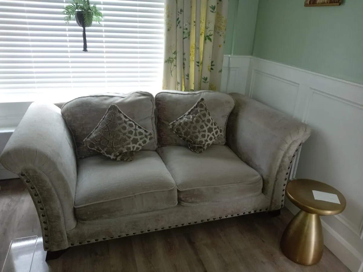 3&2 Seaters Glenkeen furniture - Image 1