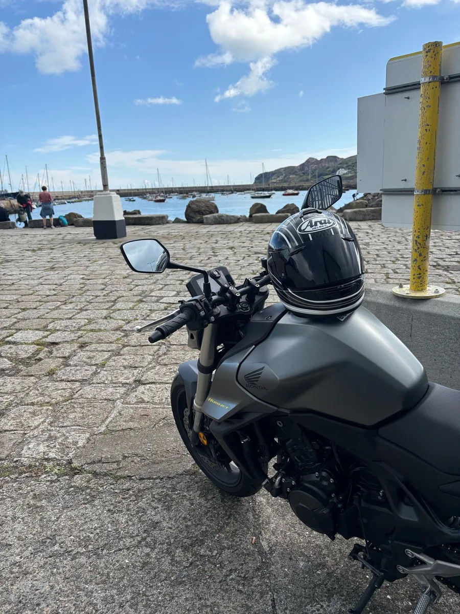 Honda hornet - Image 4