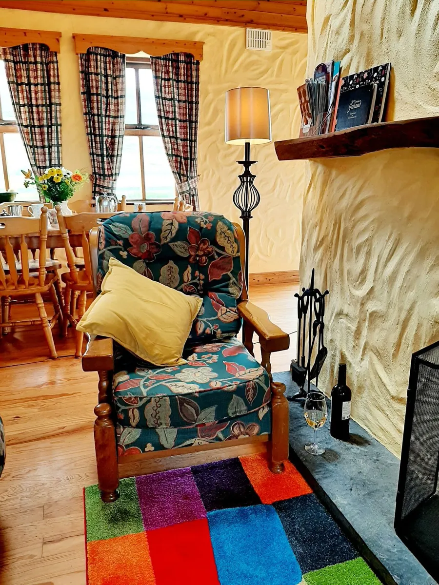 4 star Holiday Home beside Fanore Beach, Clare - Image 1