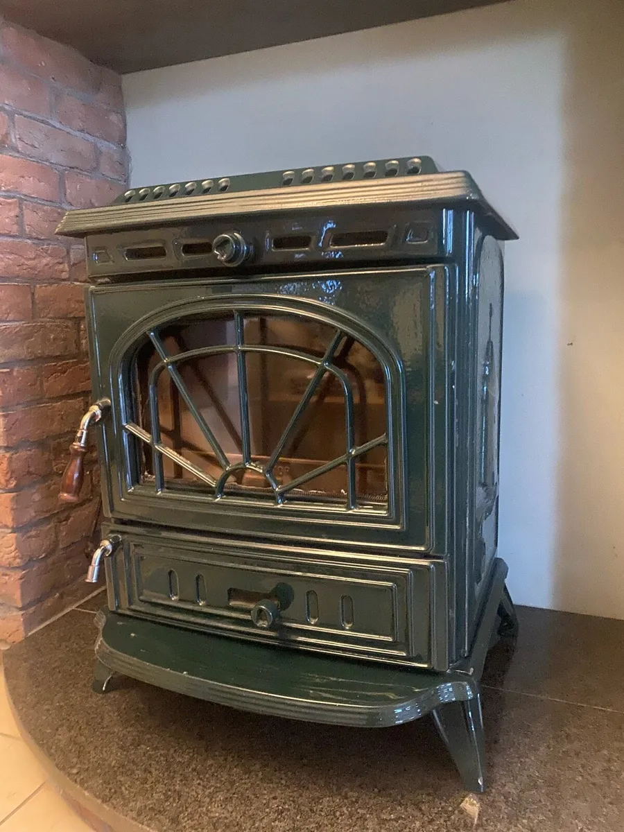Stove - Image 1