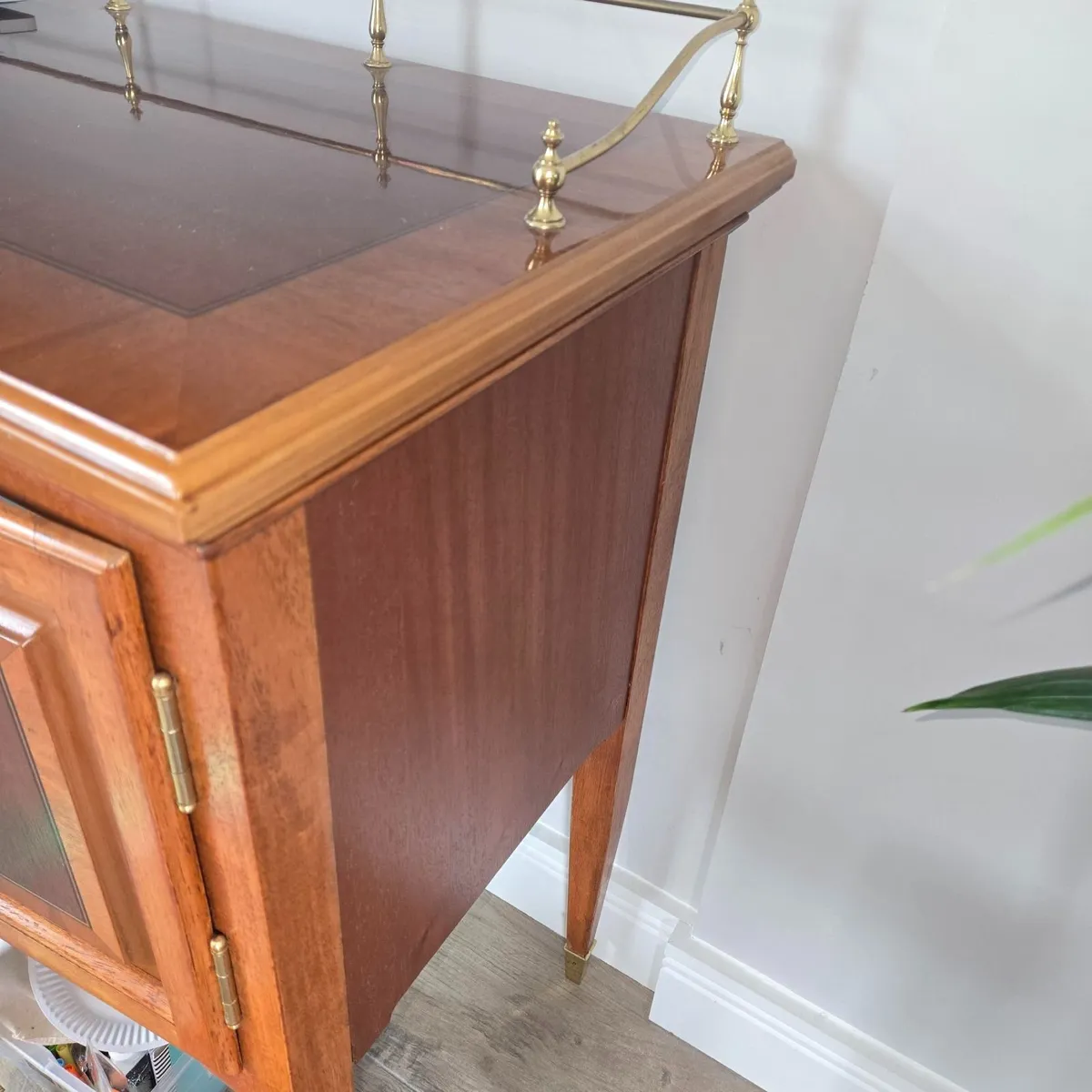 ANTIQUE STYLE CONSOLE TABLE - Image 2