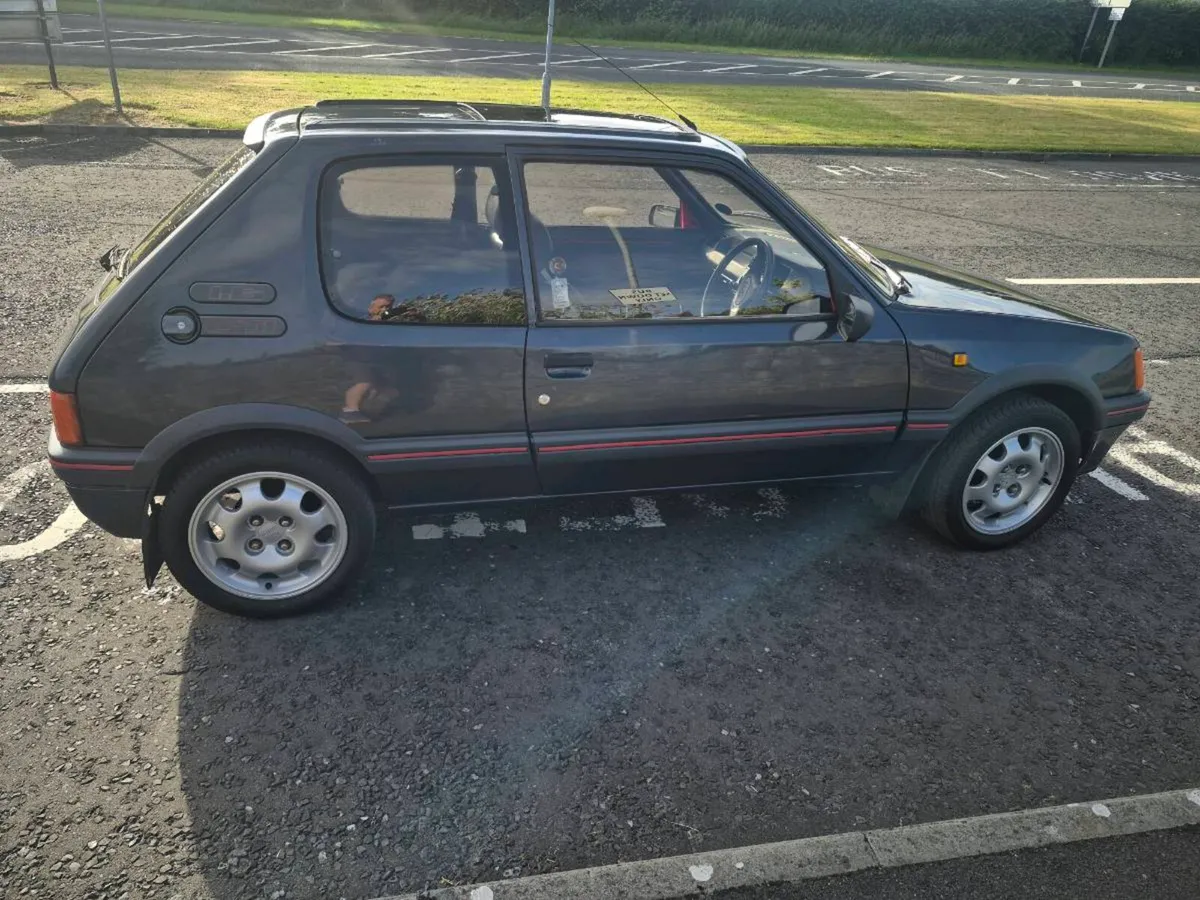 Peugeot 205 1.6 GTI 1990 - Image 1