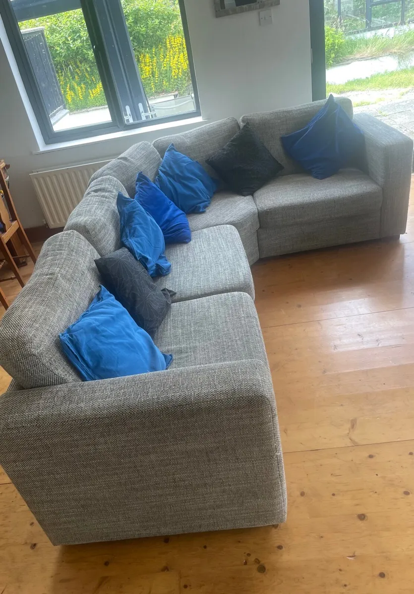 Corner sofa - Image 1