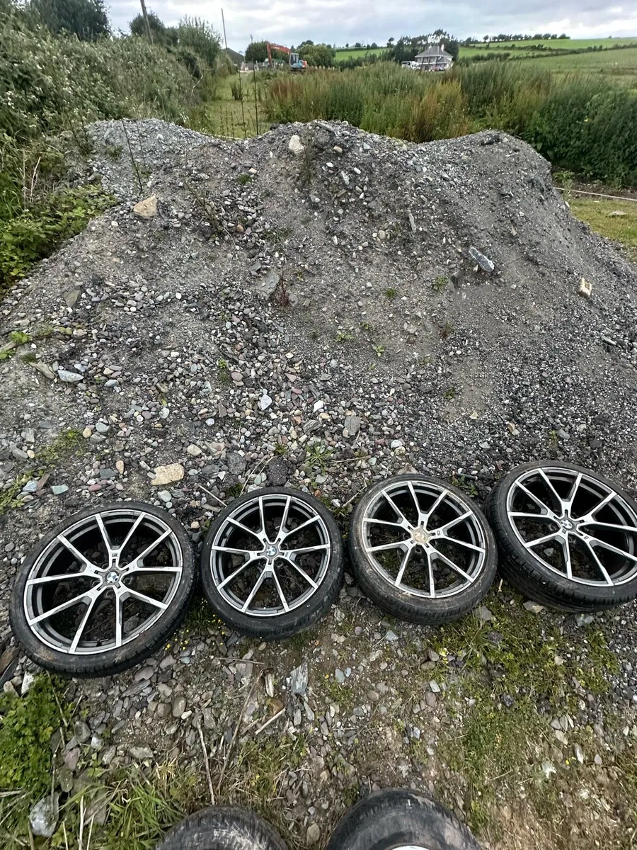 BMW m sport alloys - Image 1