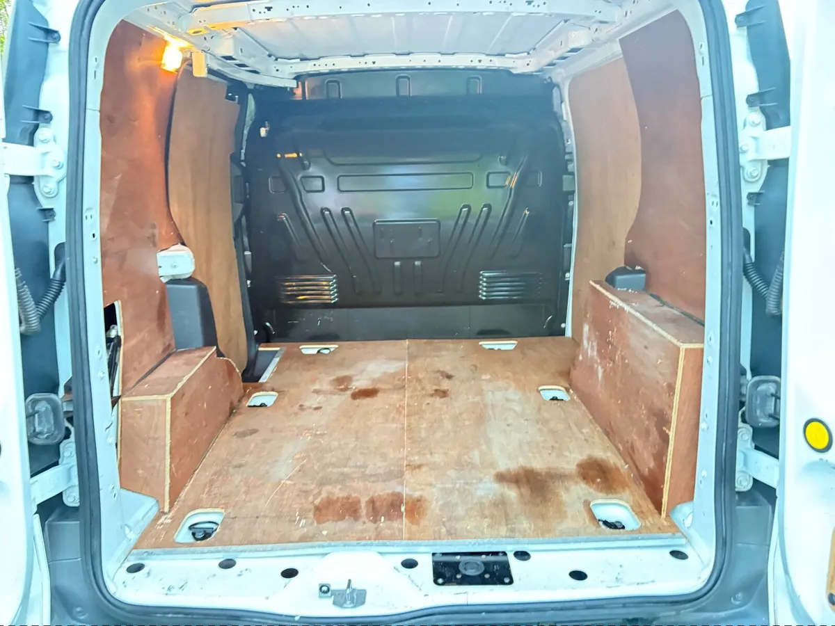 Ford Transit custom Tdci CVRT 02/27 - Image 4