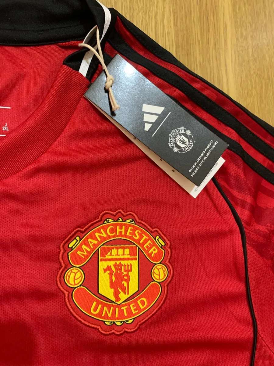 Manchester United 25/26 - Image 4