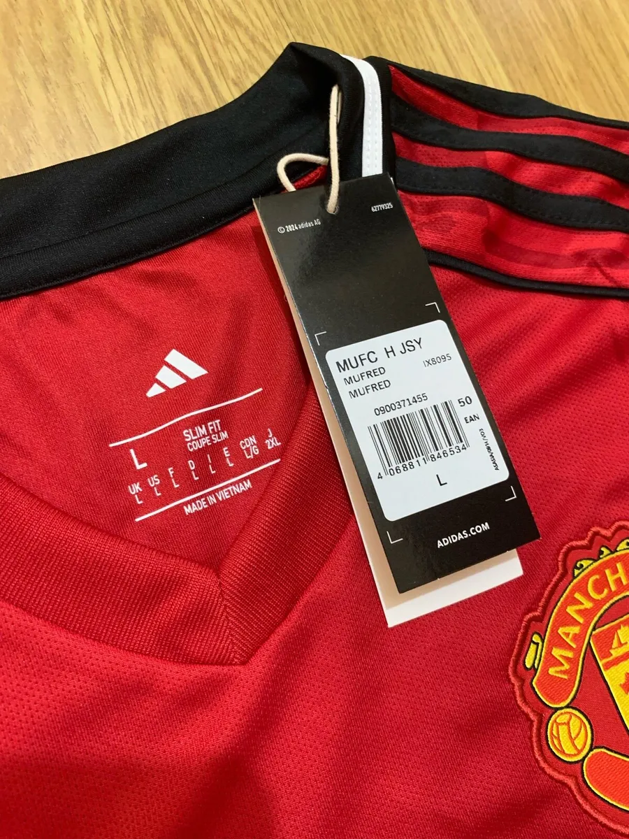 Manchester United 25/26 - Image 2