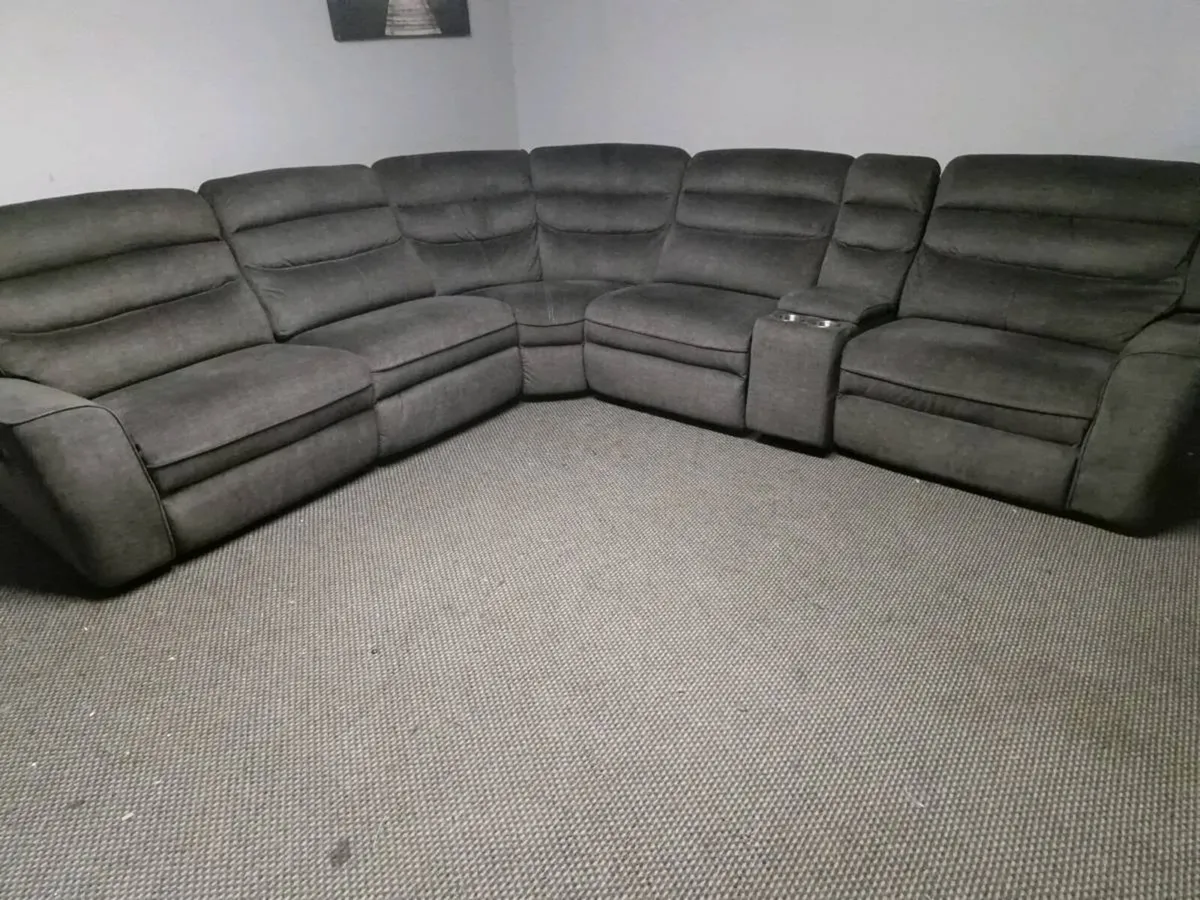 Corner sofa - Image 1