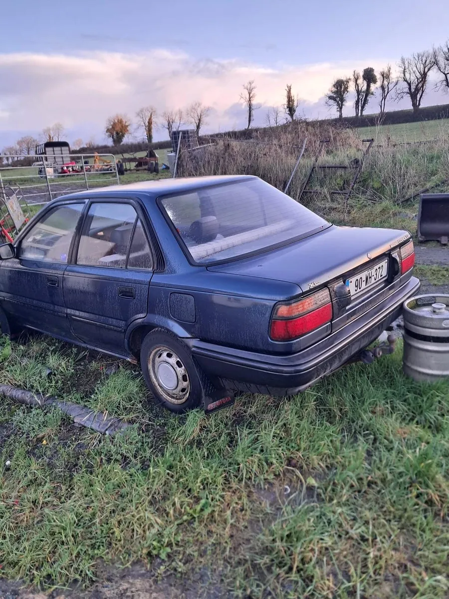 Toyota Land Cruiser & Corolla - Image 4