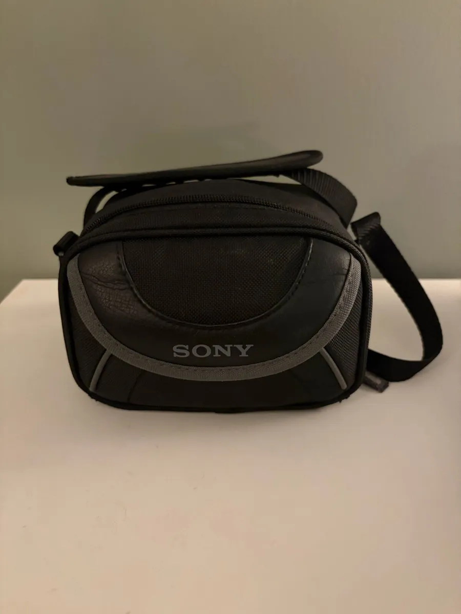 Sony Handycam camcorder - Image 2