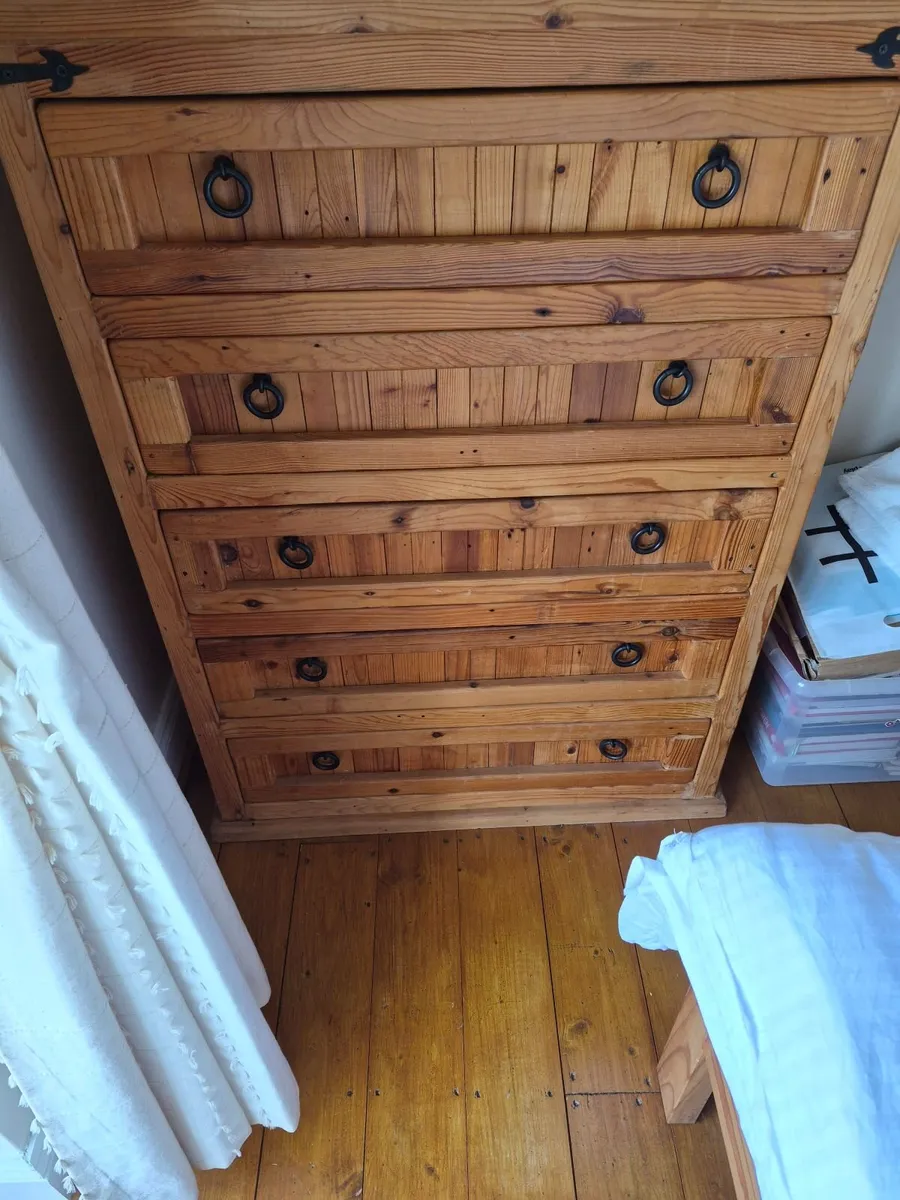 Chest of drawers - Image 2