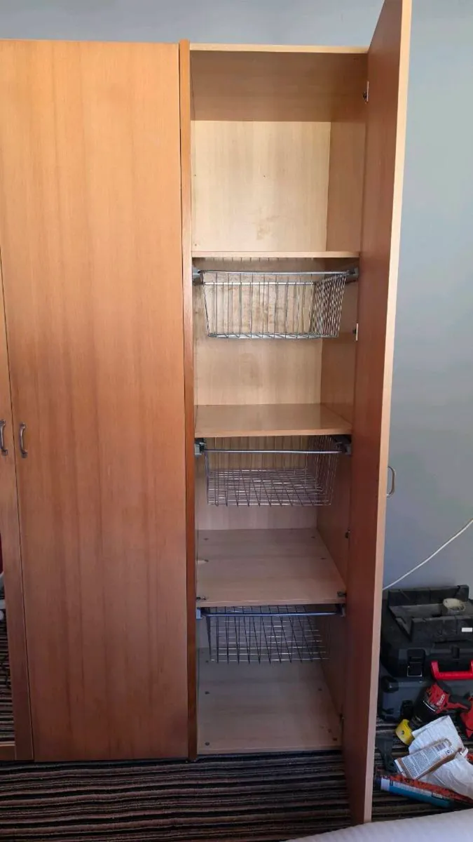 wardrobe - Image 3