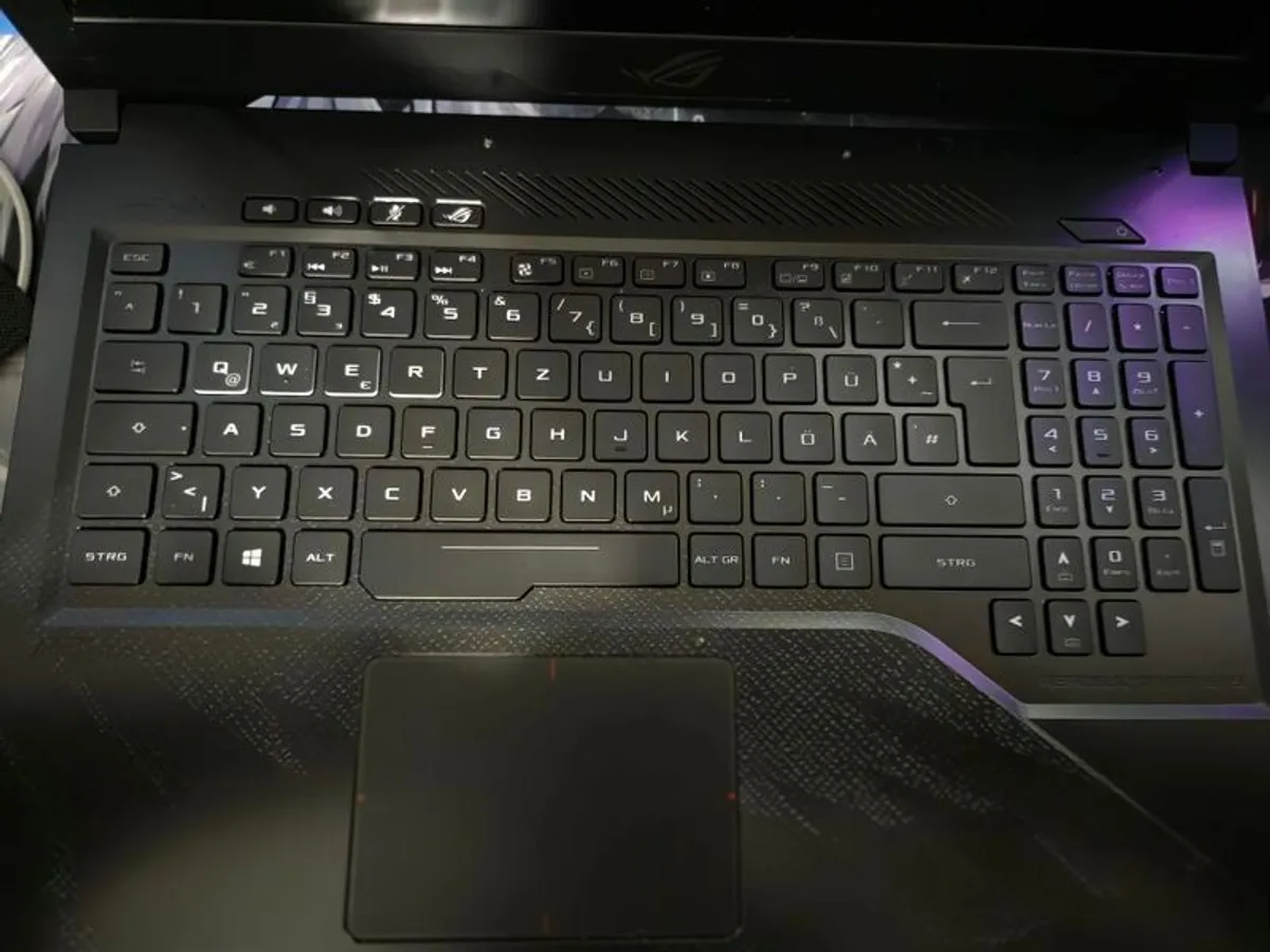 gaming laptop - Image 2