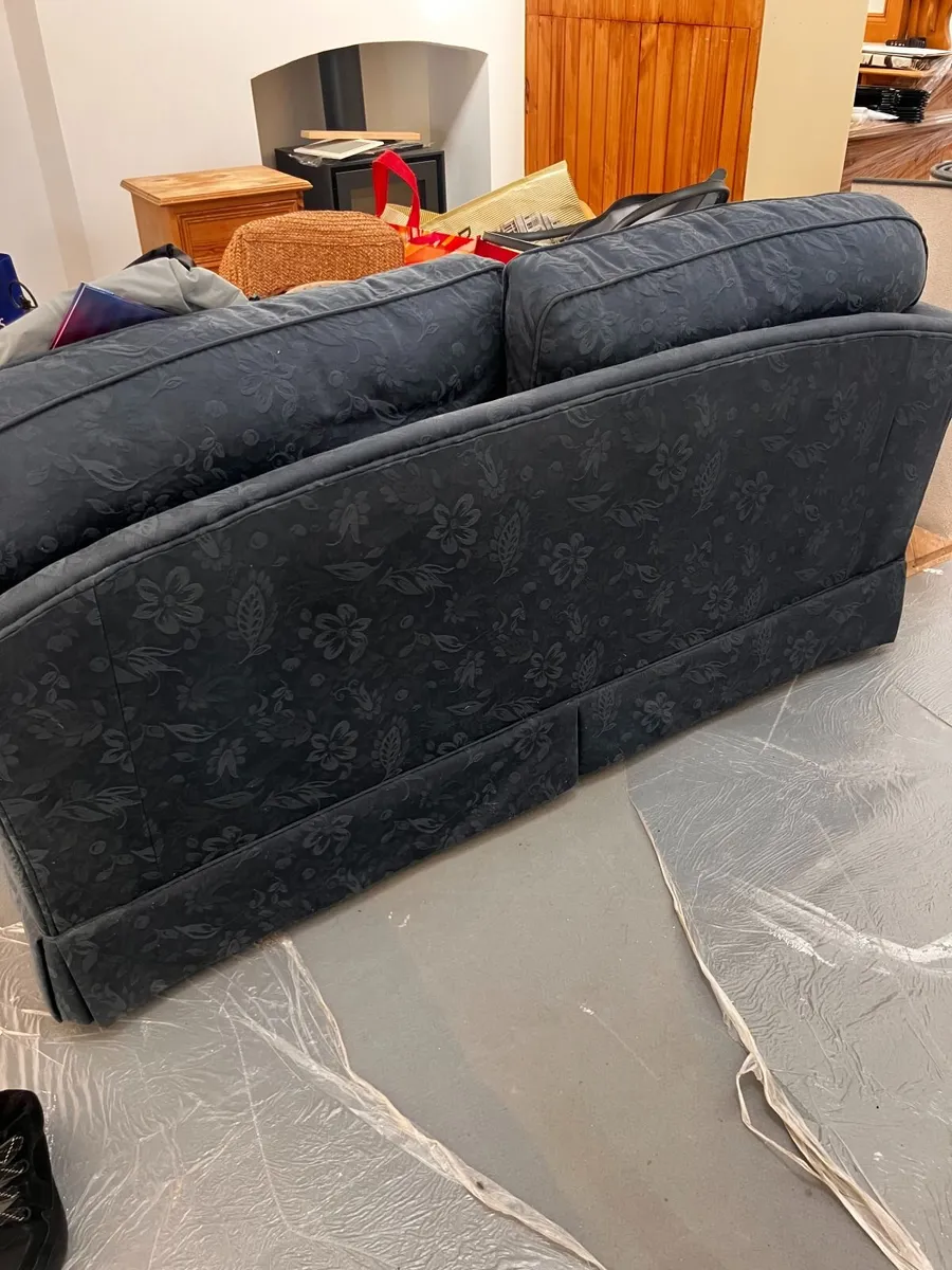 sofa - Image 2
