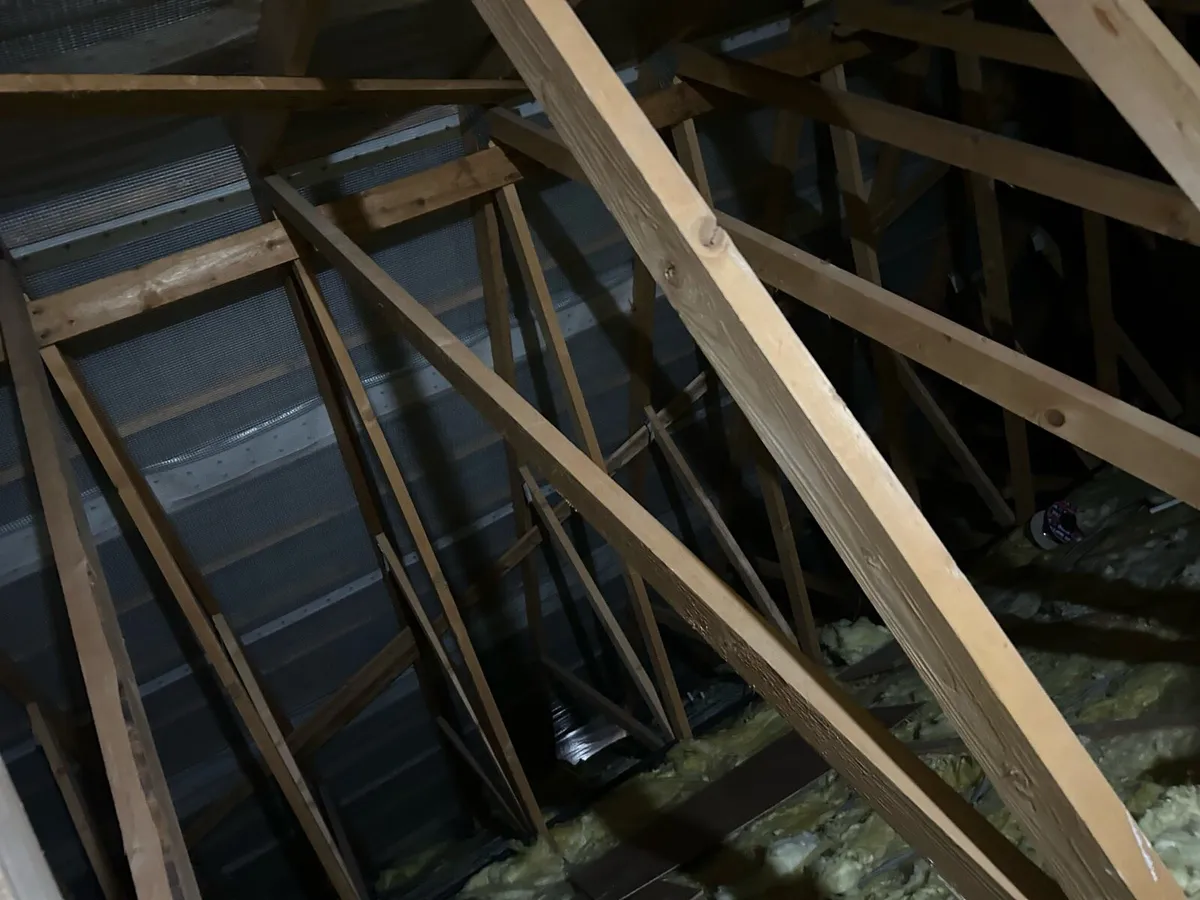 Truss roof for sale - Image 2