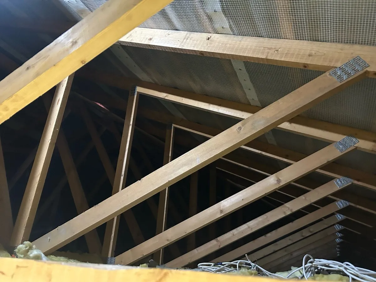 Truss roof for sale - Image 3