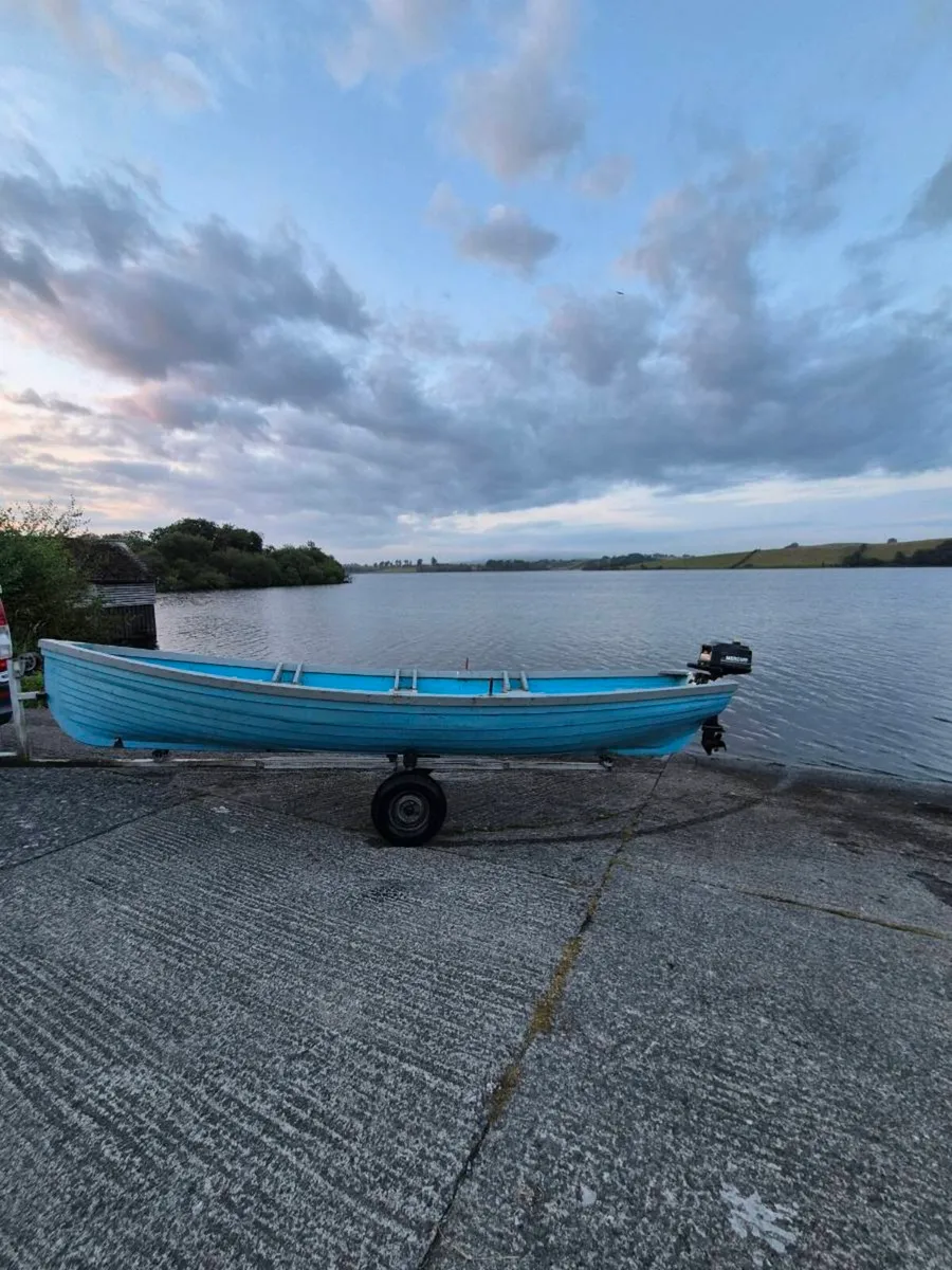 Boat + engine + trailer - Image 1