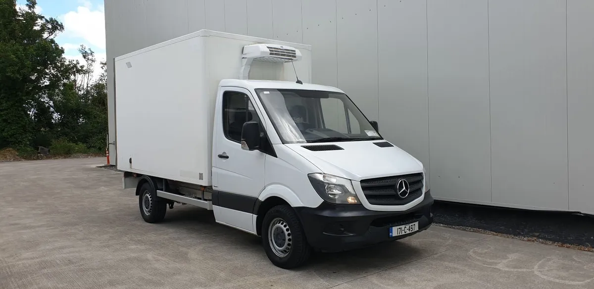 Fridge MERCEDES-BENZ 2017   V6   3.0 Diesel - Image 1