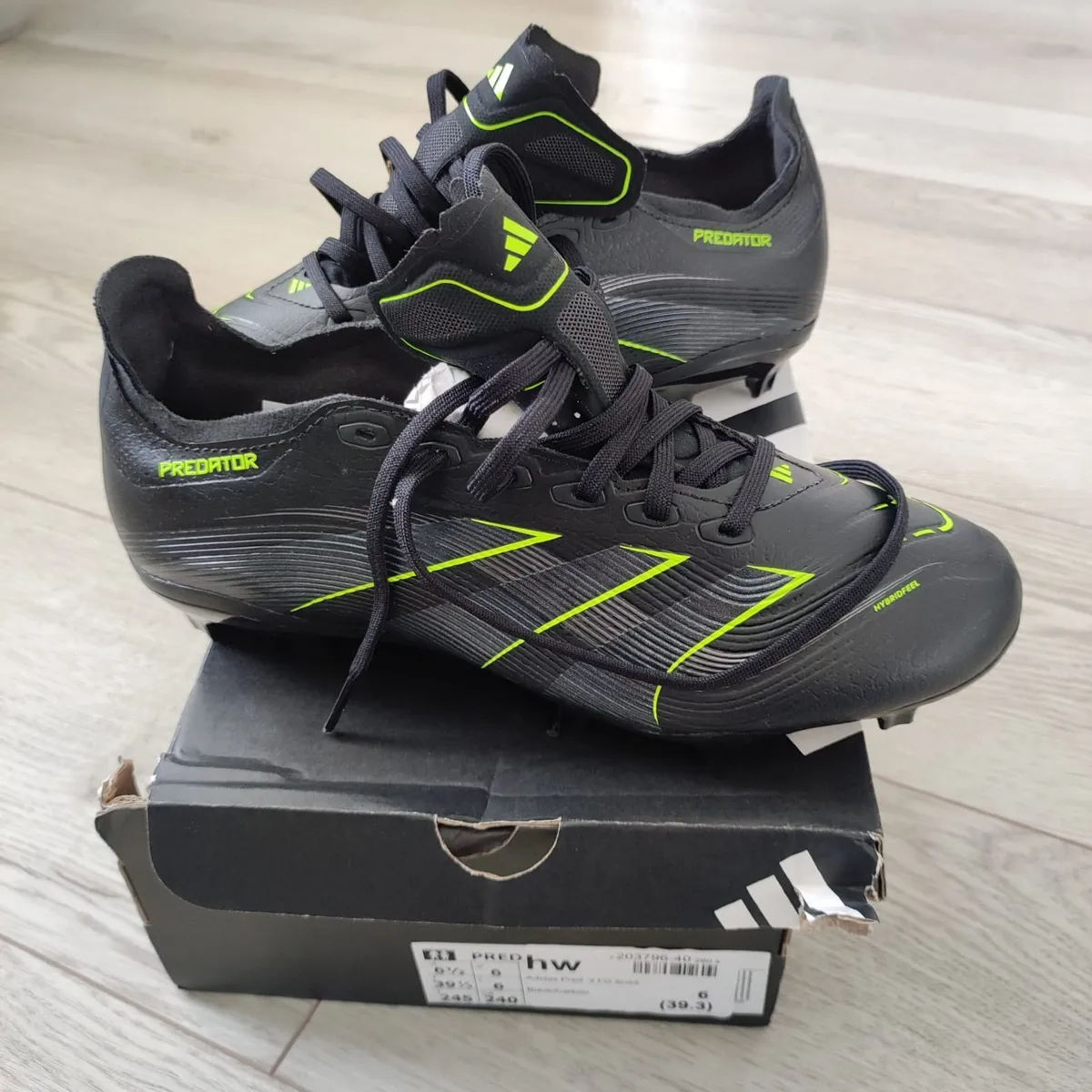 Adidas Preditor Boots UK6 - Image 1