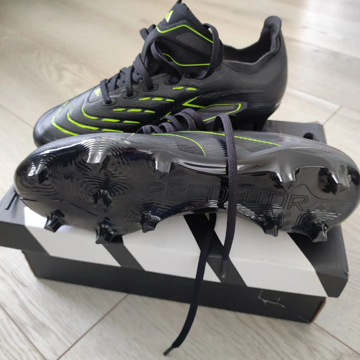 Adidas Preditor Boots UK6 - Image 3