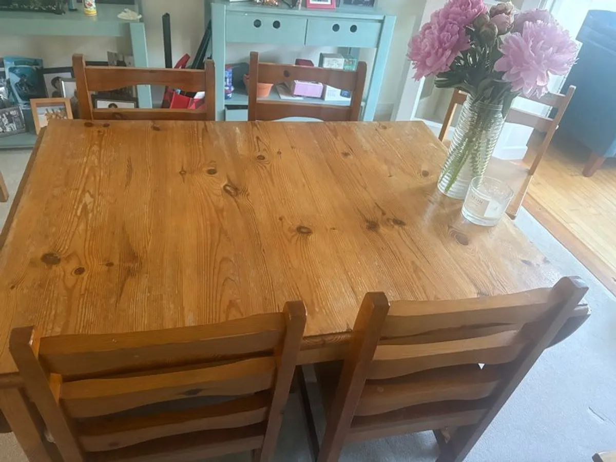 Table-extendable with 6 chairs - Image 3