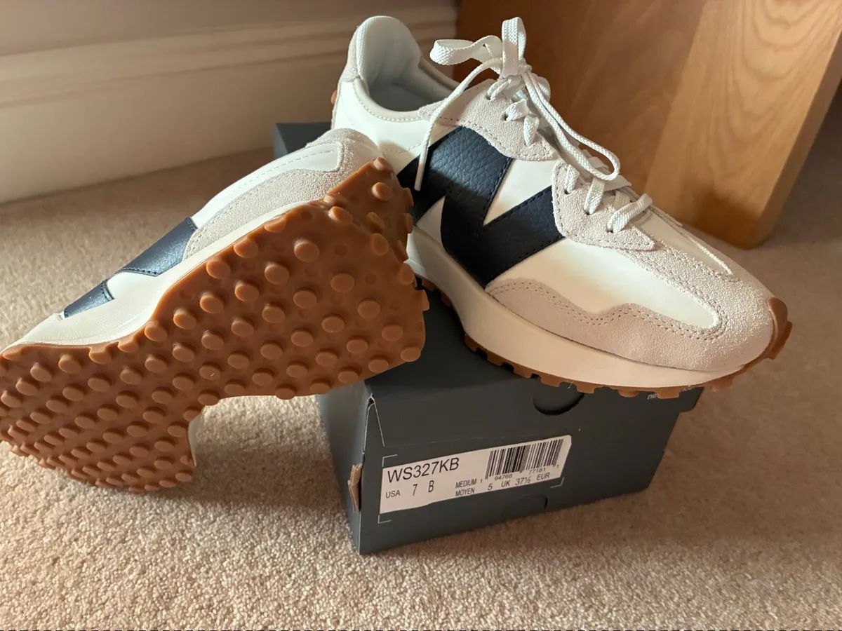 Runners - Image 1