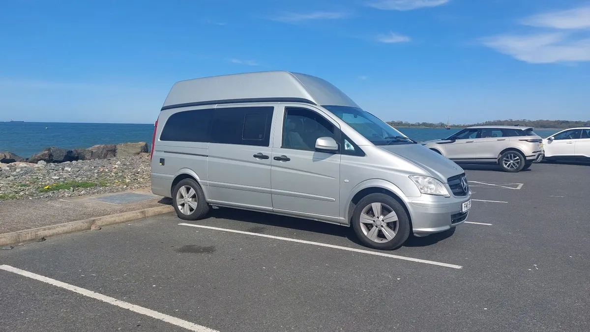 Mercedes Benz Campervan - Image 2