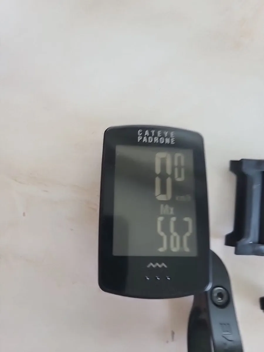 CatEye Padrone Stealth Wireless Cycle Computer - Image 3