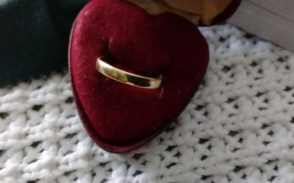 Victorian 9ct gold Band ring size N - Image 3