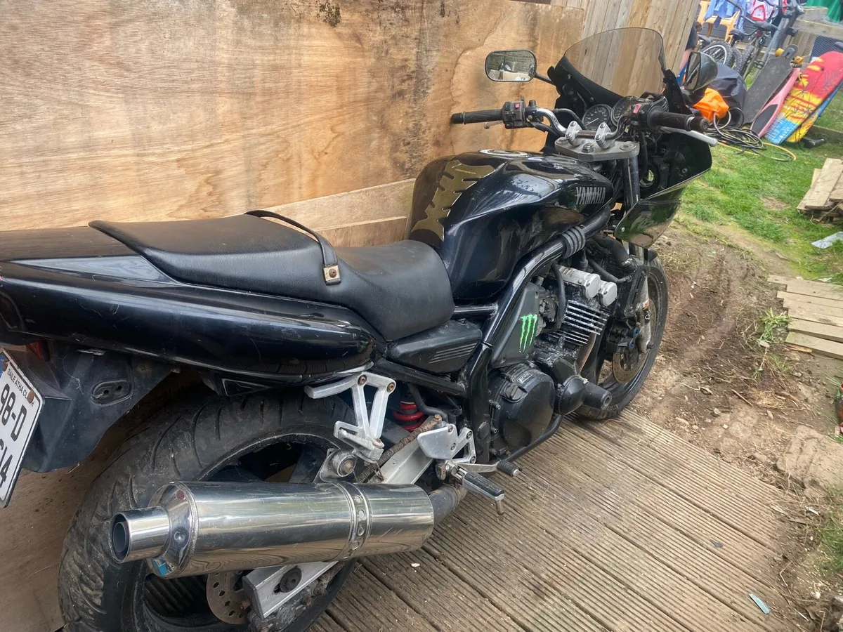 Yamaha Fazer 400 - Project - Image 2