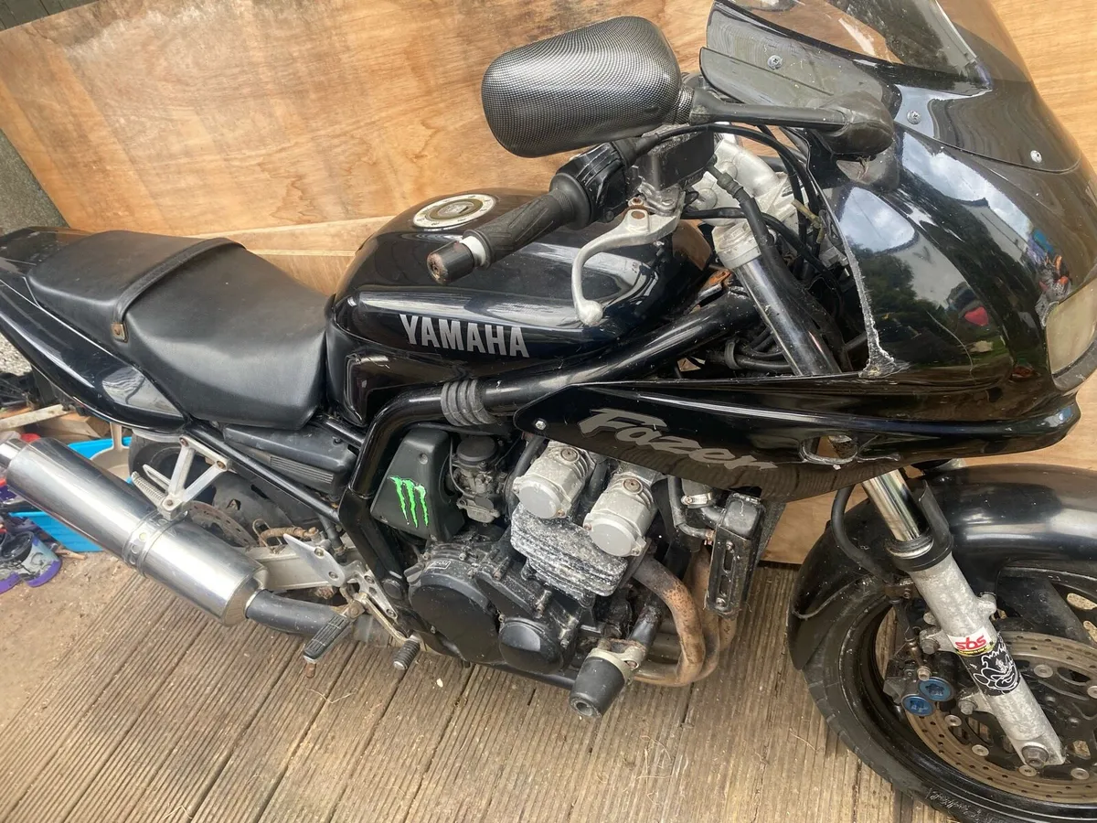 Yamaha Fazer 400 - Project - Image 3