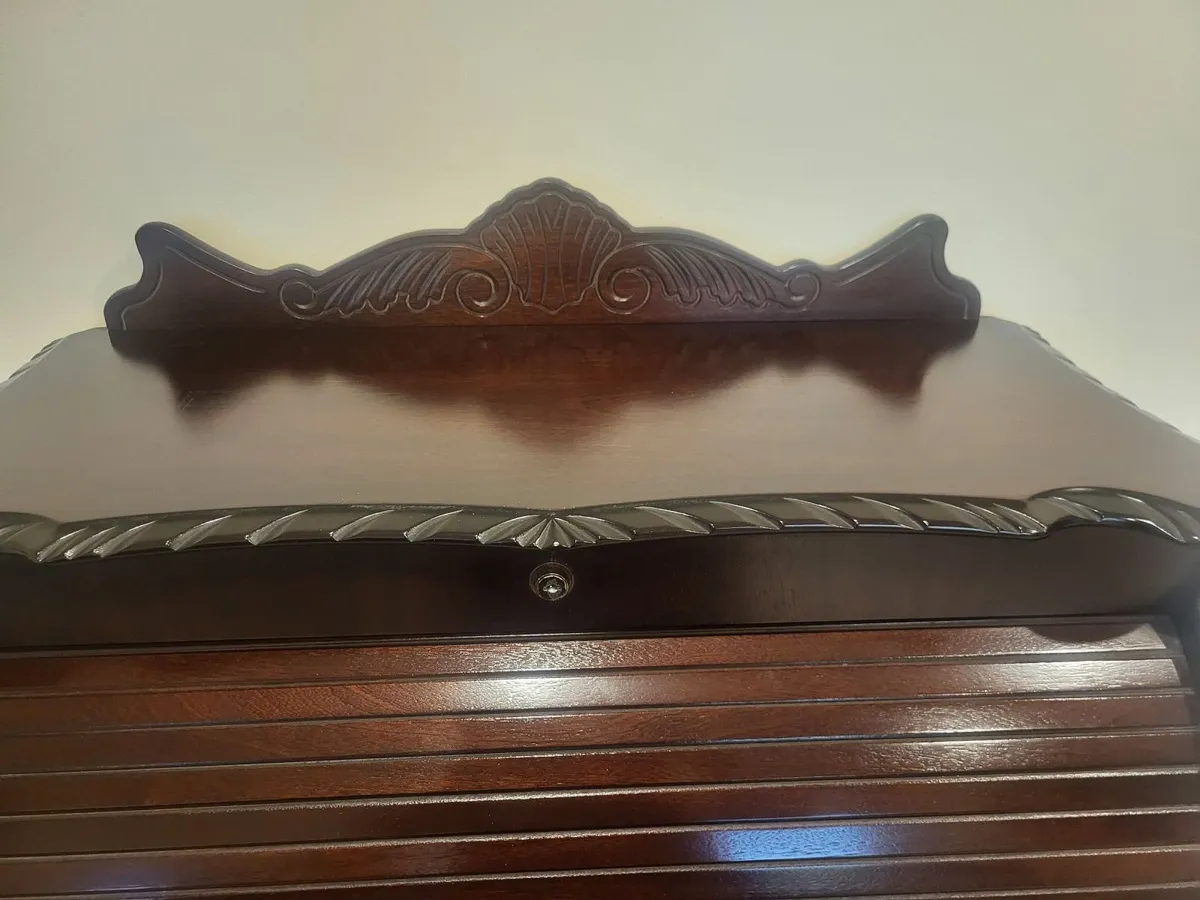 Mahogany Roll Top Bureau Desk - Image 3