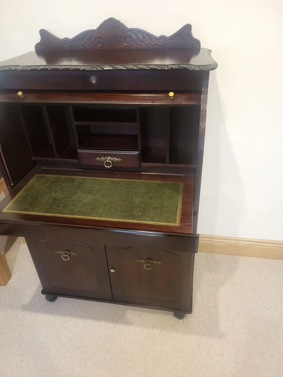 Mahogany Roll Top Bureau Desk - Image 4