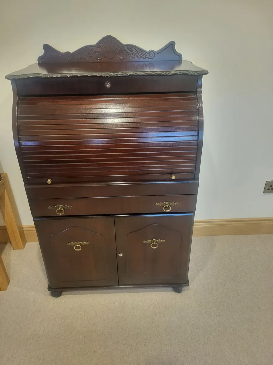 Mahogany Roll Top Bureau Desk - Image 2