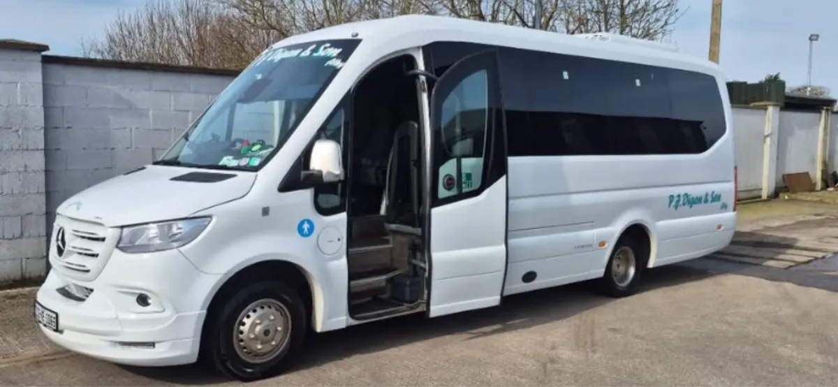 Merc Fergi 22 seats full tour spec large boot - Image 1