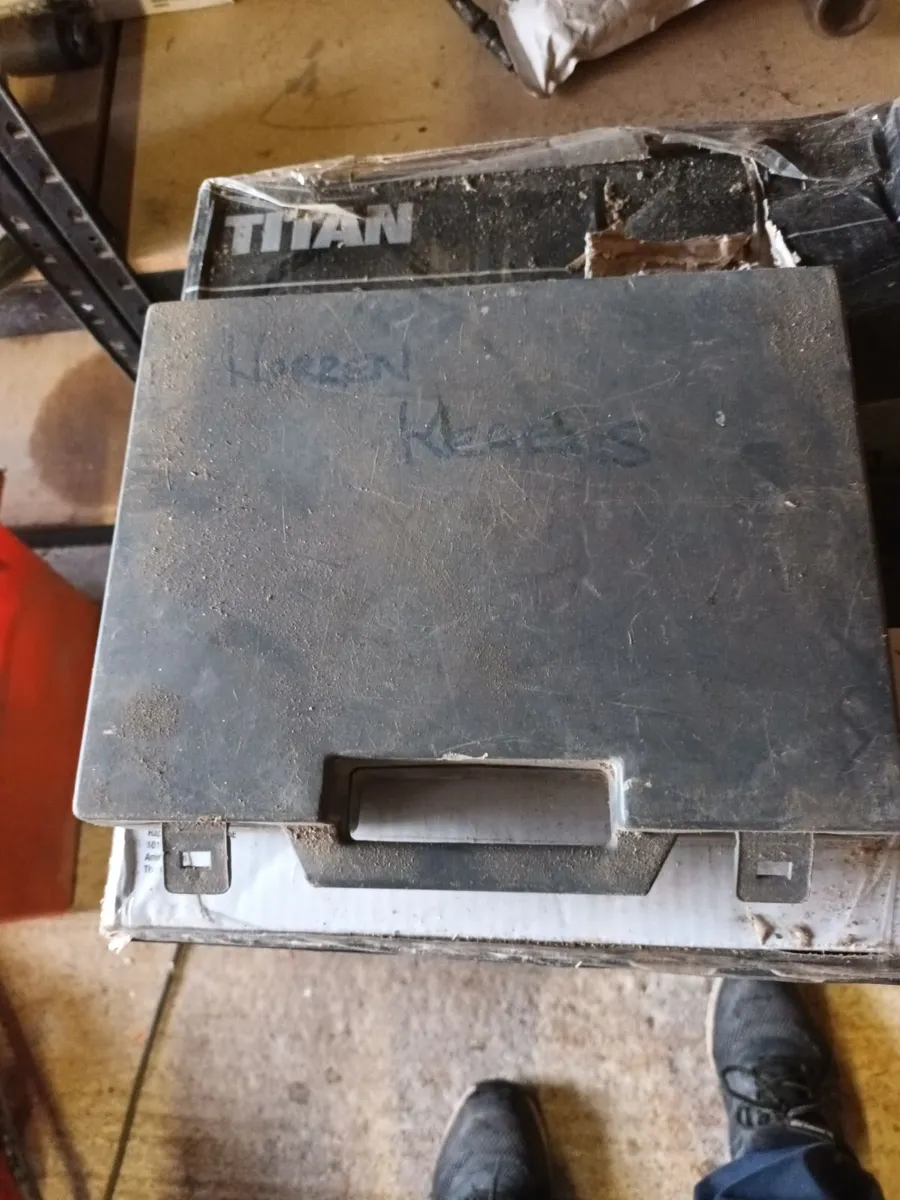 Burgess engraver in box - Image 2