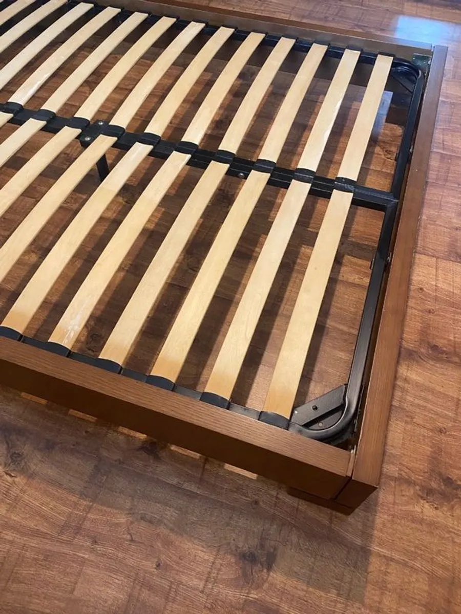 Kingsize bed - Image 4